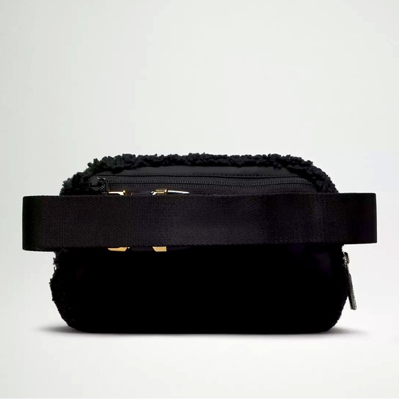 Lululemon belt bag - Picture 3 of 3